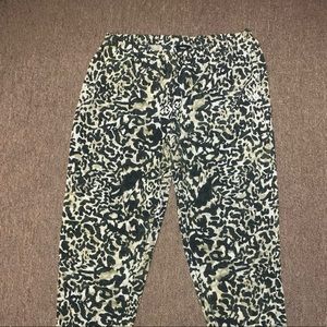 Medium cheetah print pants